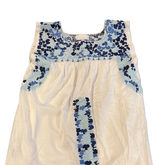 Tops - Women’s Floral Embroidered The Marla Top - White and Blue New with Tags Size M